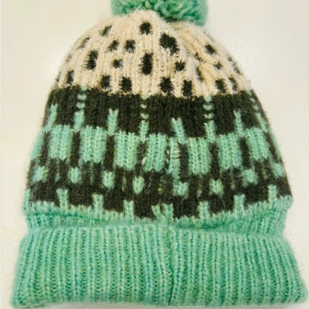 Brand New Universal Thread Mint and Black Pom-Pom Hat one size